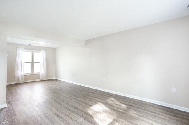 Building Photo - 6130 Bethesda Way