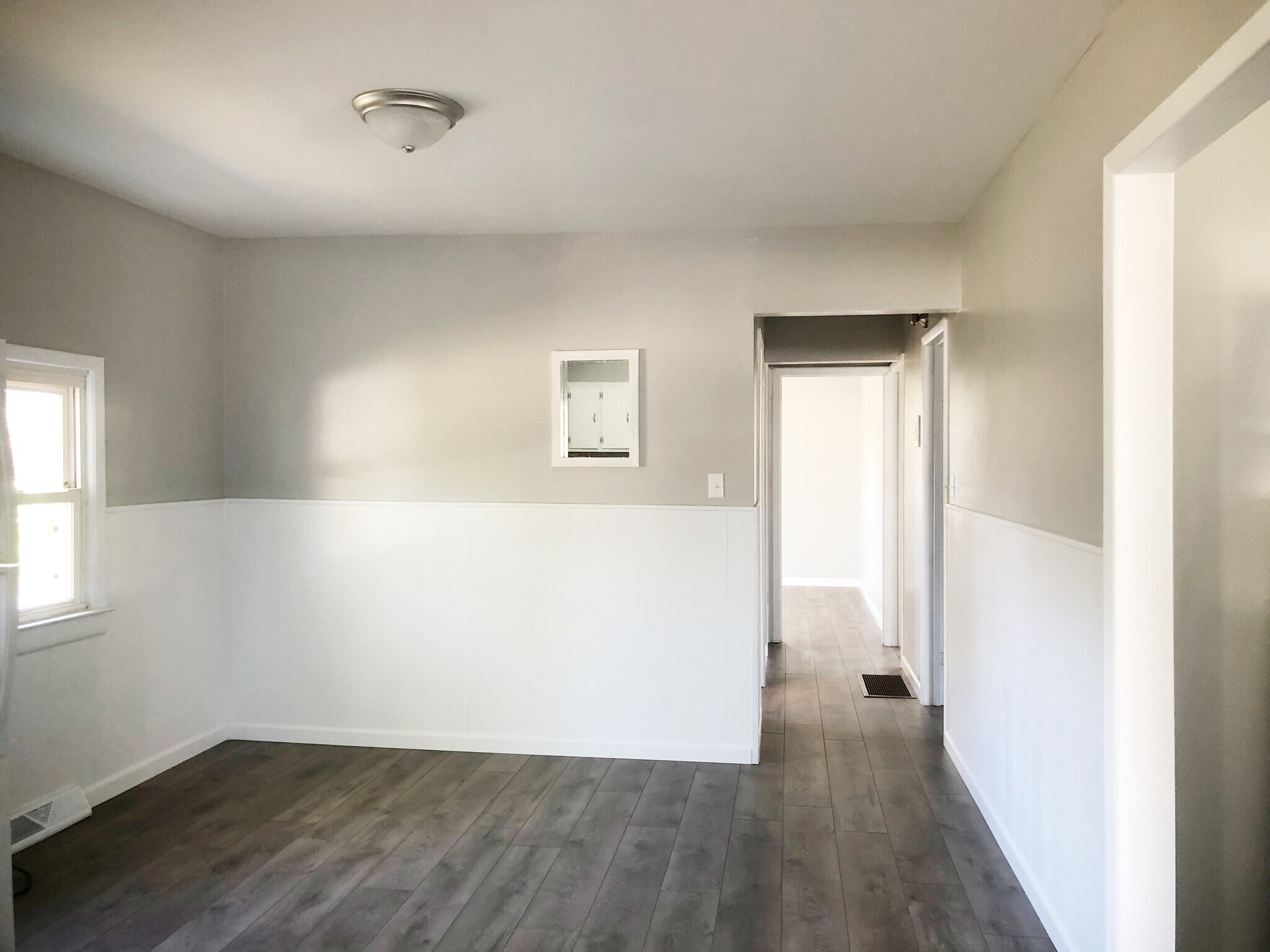 Building Photo - 7164 Hwy Bb