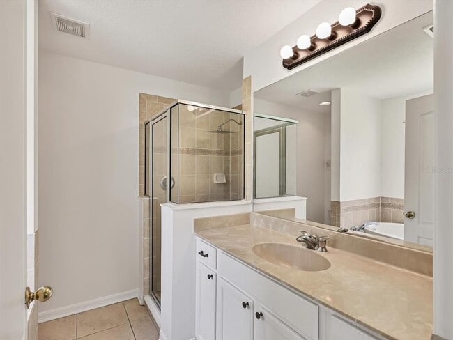 Building Photo - 6258 Blue Runner Ct