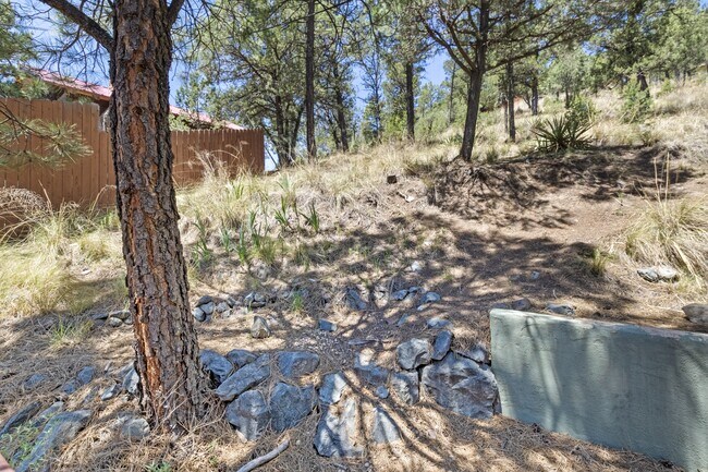 Building Photo - 307 Heath Dr