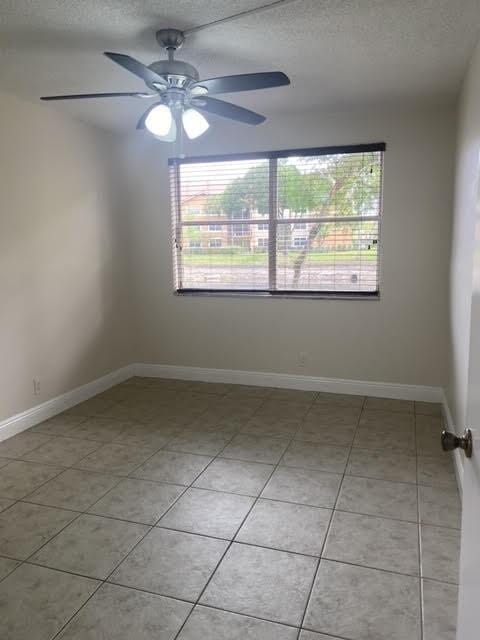 Building Photo - 8701 Wiles Rd