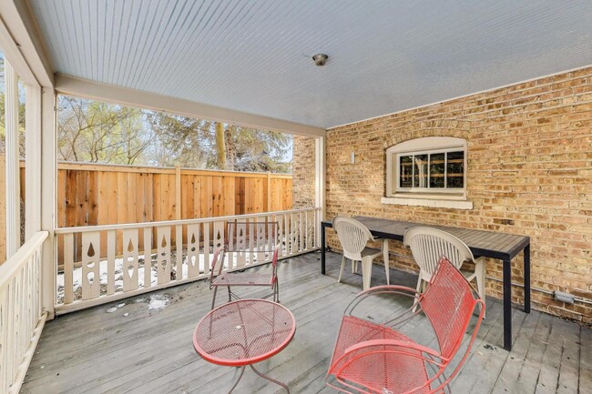 Building Photo - 1632 Wesley Ave