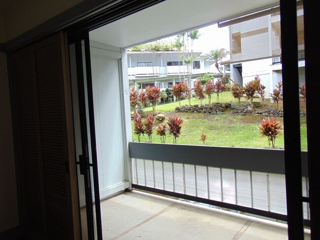 Building Photo - Waiakea Villas Condo - Studio w/ full kitchen plus lanai