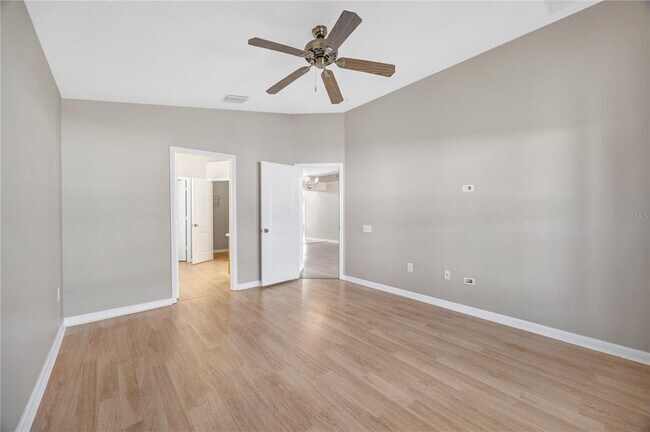Building Photo - 30435 Annadale Dr