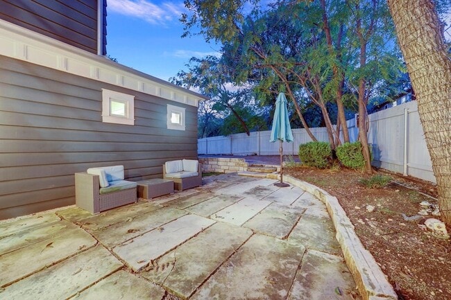 Building Photo - 1205 Enfield Rd