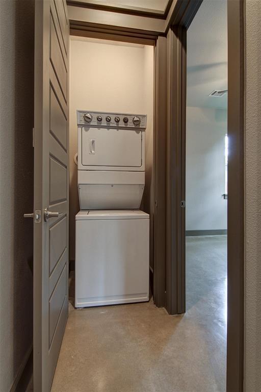 Building Photo - 923 E 37th St