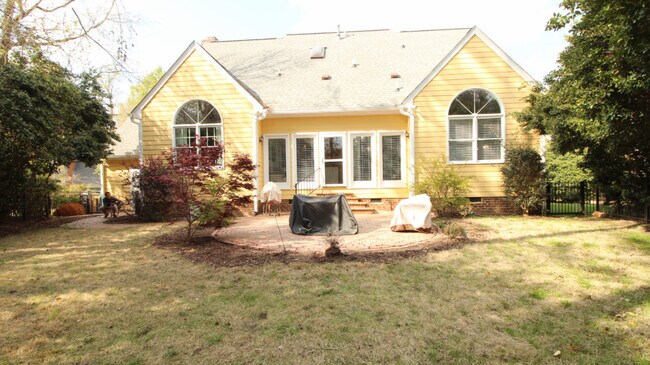 Building Photo - 1776 Dunmore Pl