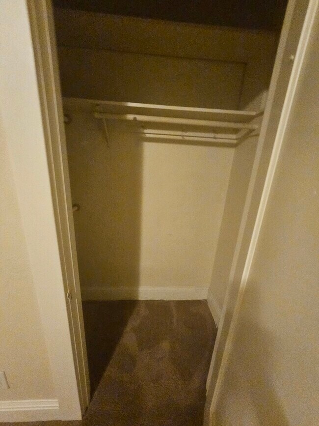 Building Photo - 726 2nd St