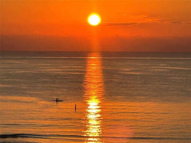 Building Photo - 750 N Ocean Blvd