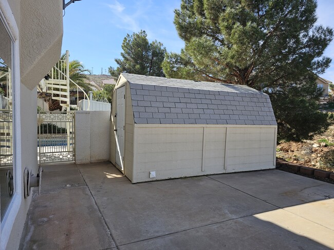 Building Photo - 470 Vermillion Ave