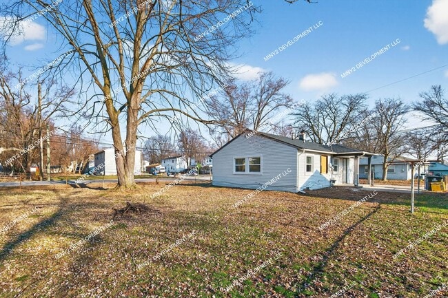 Building Photo - Completely Renovated 2-Bedroom Home in Westland!