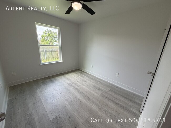 Building Photo - 416 E Liberaux St