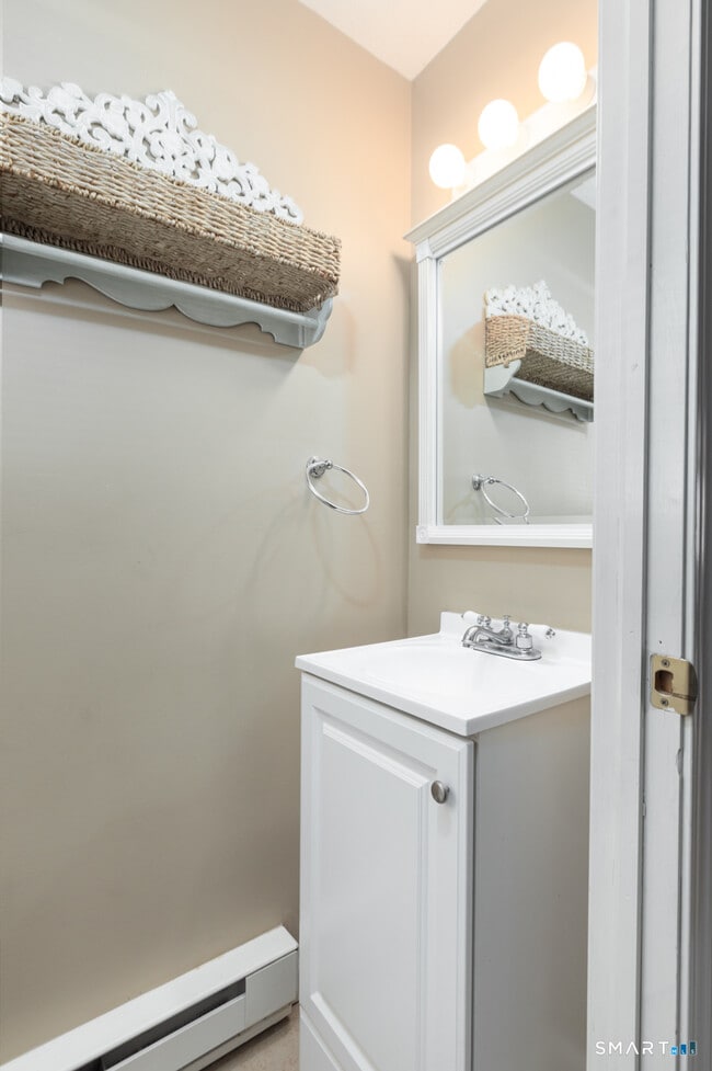 Building Photo - 53 Hiltbrand Rd