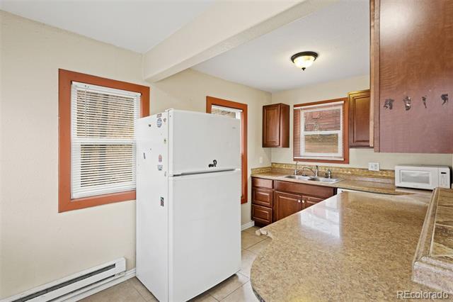 Building Photo - 811 Shoshone Pl