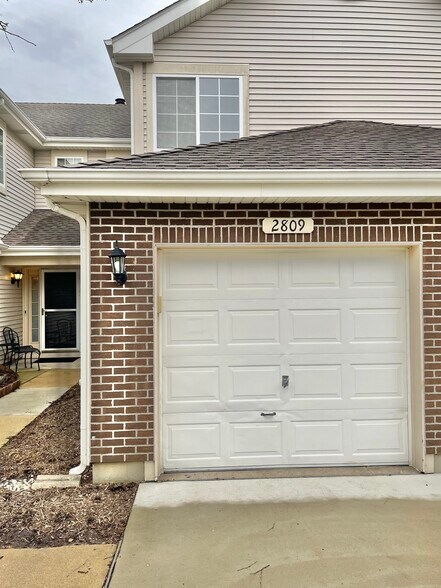 Primary Photo - 2809 Odlum Dr