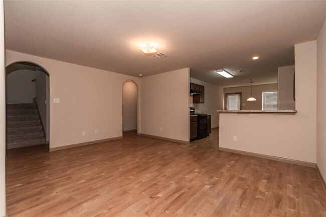 Building Photo - 5743 S Brenwood Dr