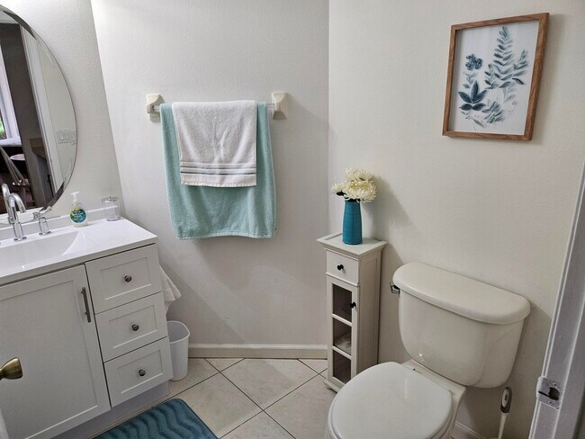 Building Photo - 8917 Sandshot Ct