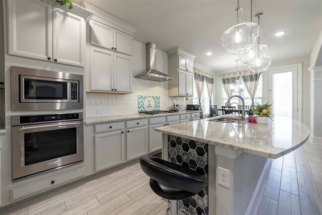 Building Photo - 17821 Limestone Spring Ln