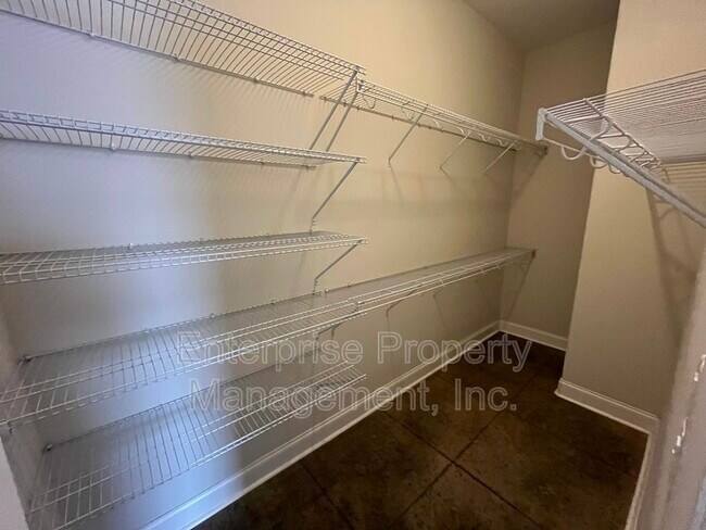 Building Photo - 7240 Winterbrook Ln