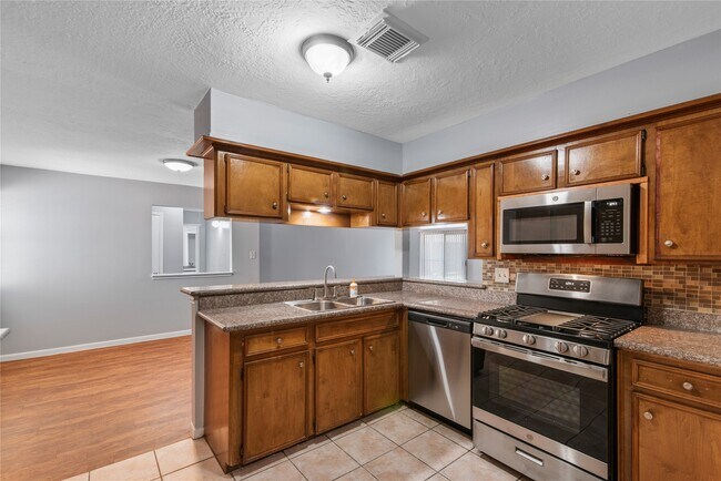 Building Photo - 710 Cascade Creek Dr