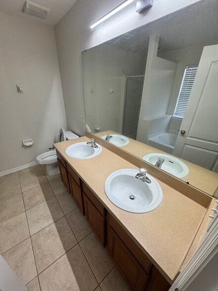 Building Photo - 2822 Grasmere View Pky