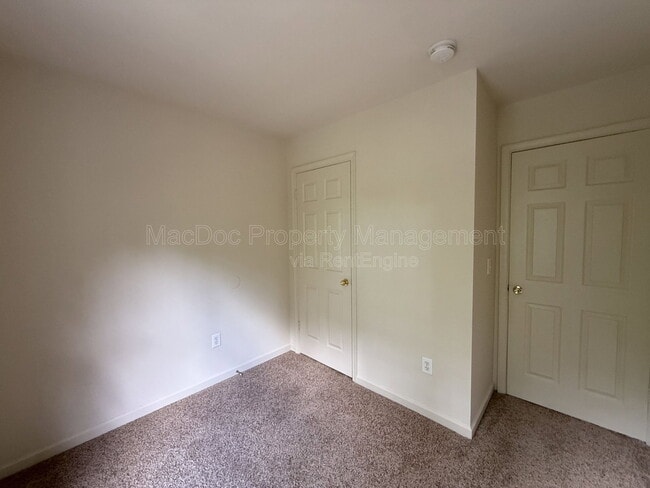 Building Photo - 11009 Bevin Dr