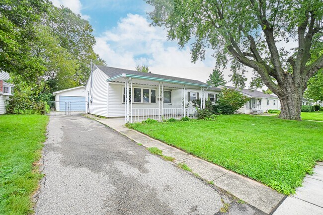 Building Photo - 2530 Bellfield St