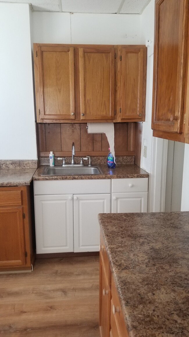 KITCHEN - 2434 N 4th St