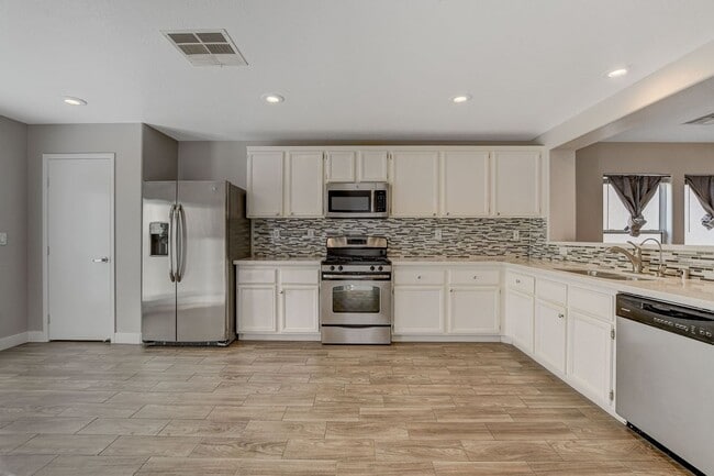 Building Photo - Totally Updated Solar Powered 4 Bedroom! B...
