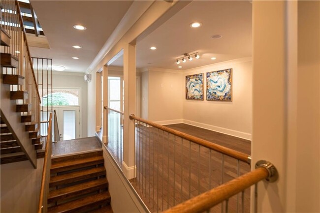 Building Photo - 172 Oxbo Rd