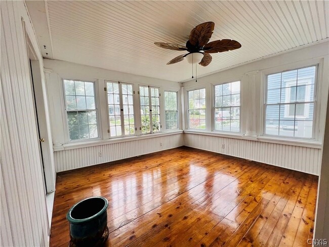 Building Photo - 130 East Ave