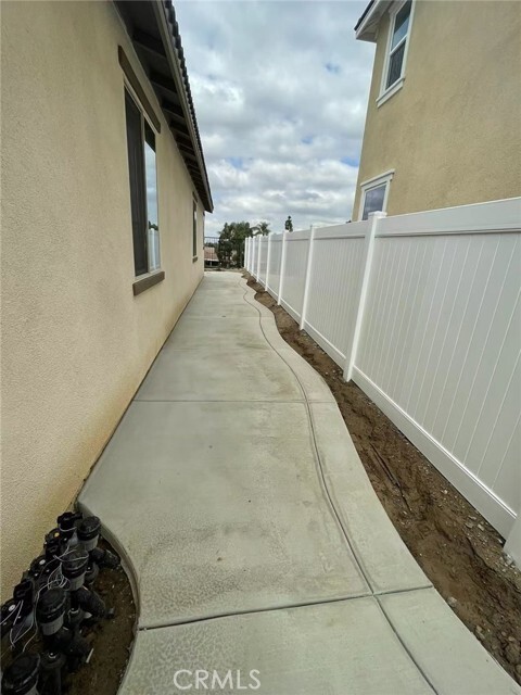 Building Photo - 2965 Flagstaff Dr