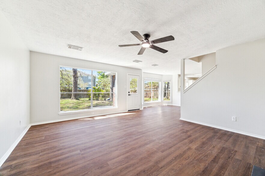 Building Photo - 18603 Timber Twist Dr