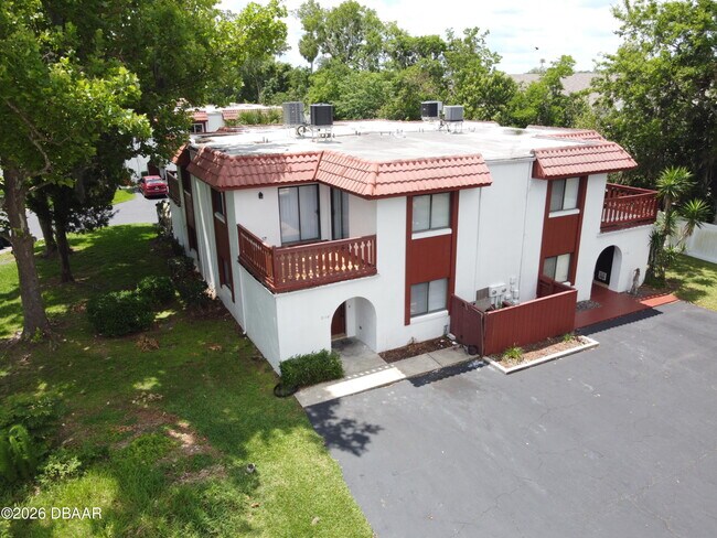Building Photo - 2118 Oak Meadow Cir