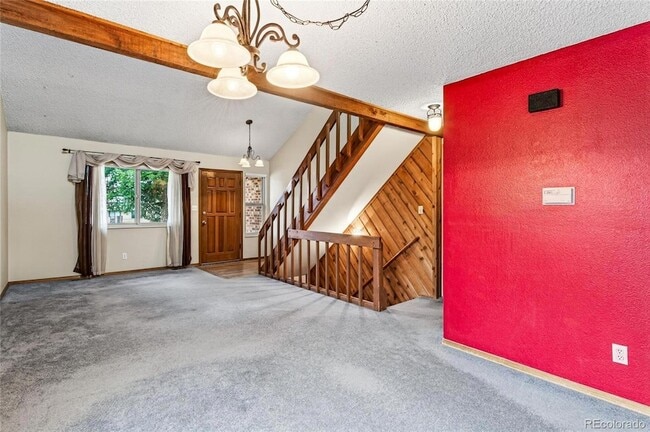 Building Photo - 631 Devinney Ct