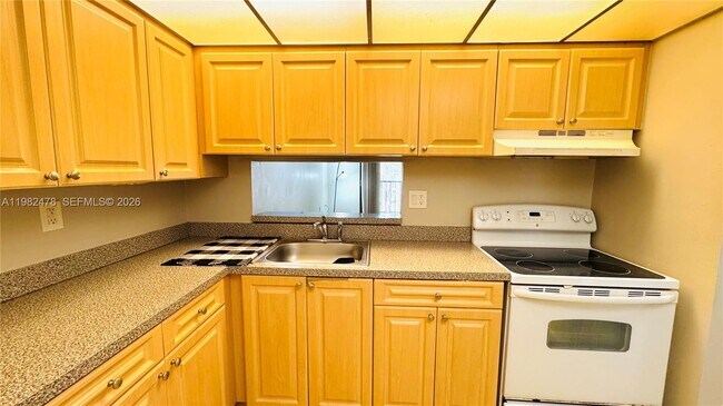 Building Photo - 8700 SW 133rd Avenue Rd