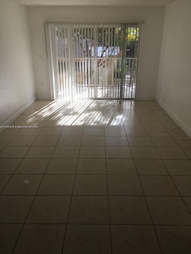 Building Photo - 15231 SW 80th St