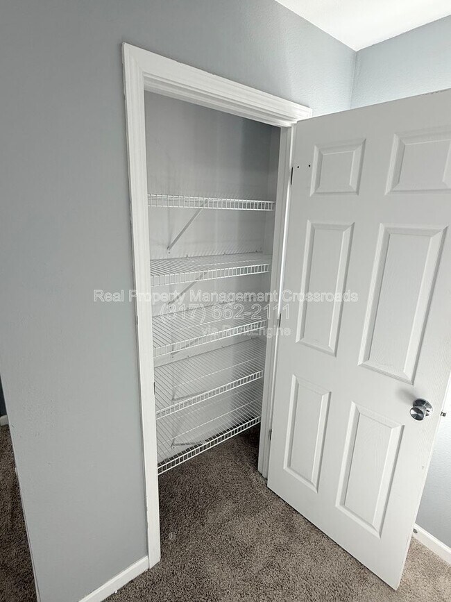 Building Photo - 1455 Bearsden Dr