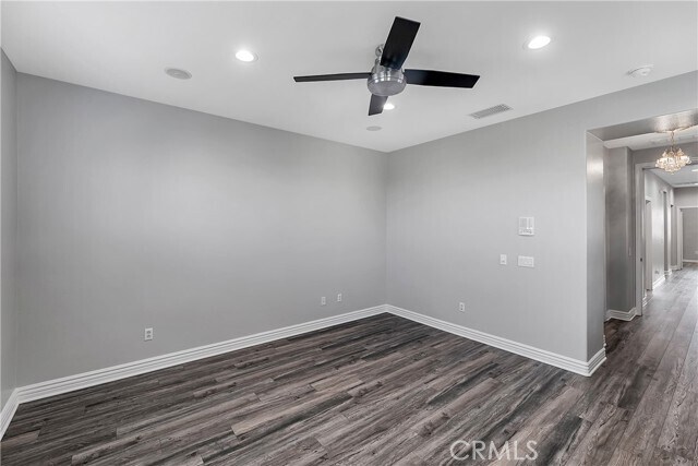 Building Photo - 26850 Peppertree Dr