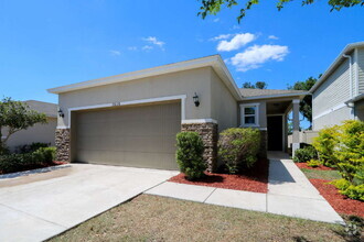 Building Photo - Stunning 3-Bedroom Retreat with 2 Full Bat...