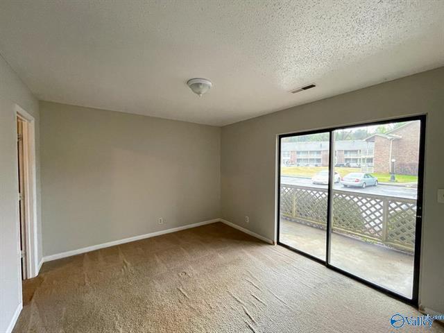 Building Photo - 5001-5007 7 Pine Cir
