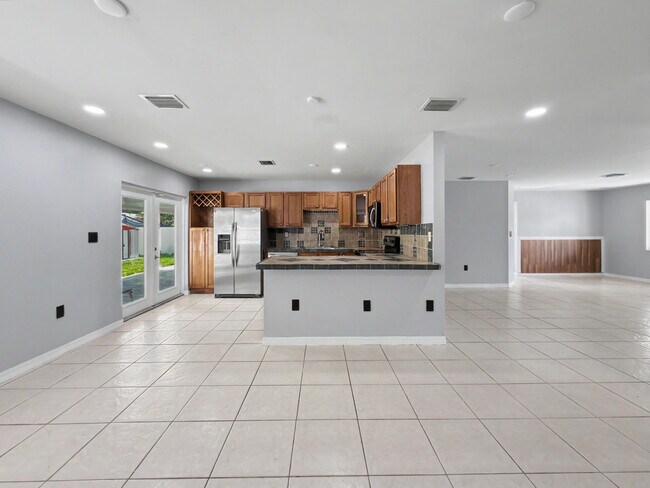 Building Photo - 13435 SW 257th Terrace
