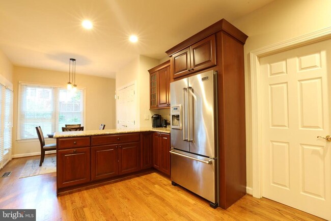 Building Photo - 6732 Rock Brook Dr