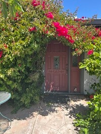 Building Photo - 1060 Waring St