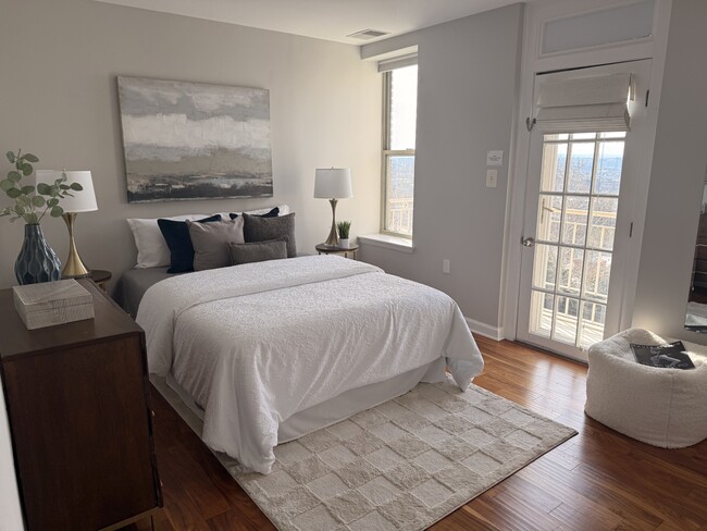 Building Photo - 1308 Clifton St NW