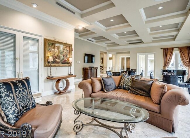 Building Photo - 270 E Flamingo Rd