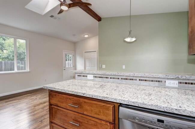 Building Photo - 1 Bed / 1 Bath | Arden-Arcade Anchored Tiny Home Available Now