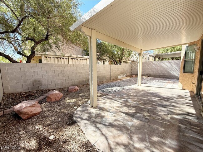 Building Photo - 9101 Dorrell Ln