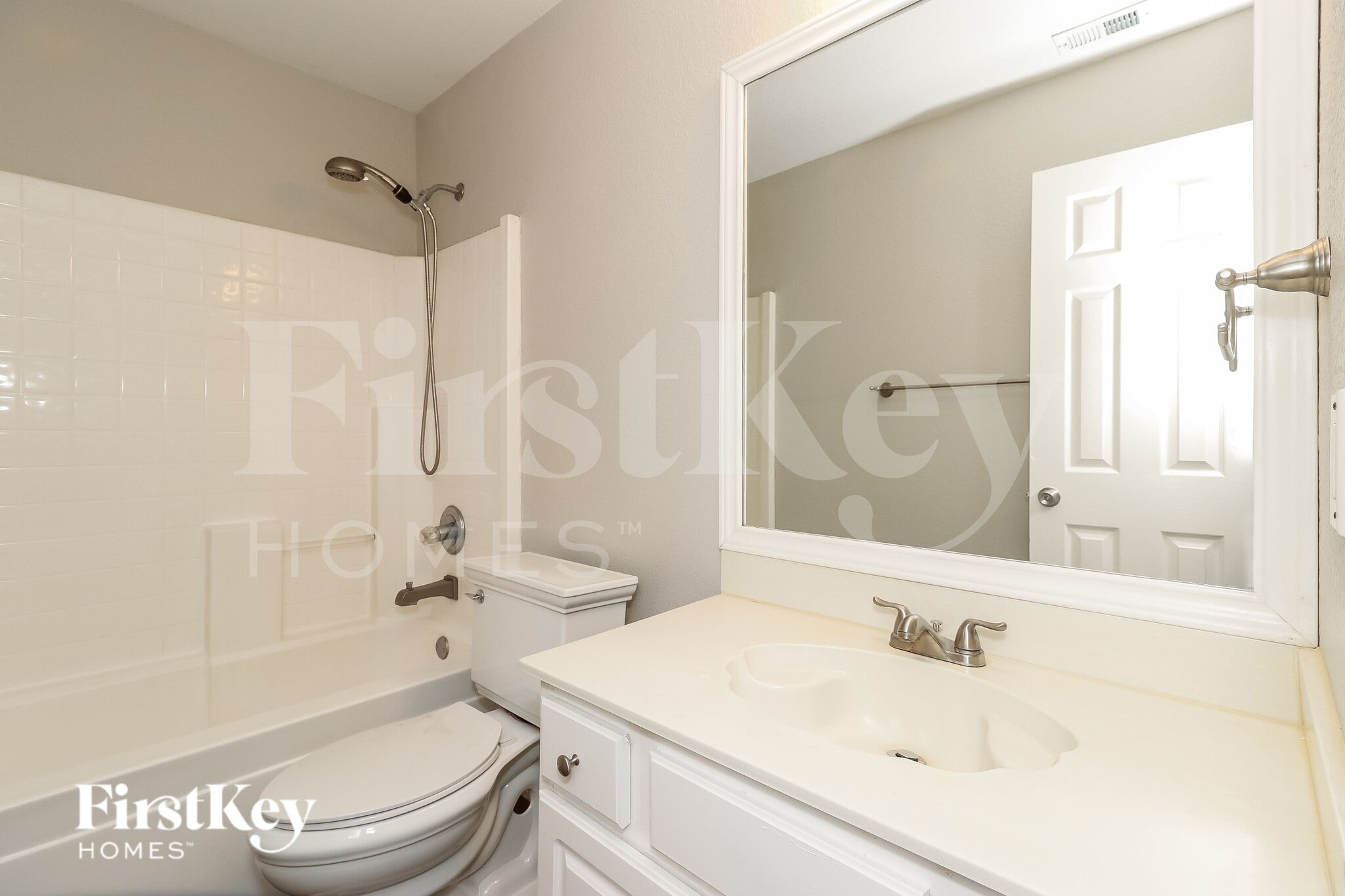 Building Photo - 614 Jamie Ln