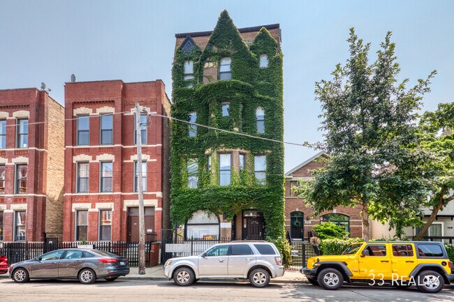Building Photo - 1337 W Huron-3R